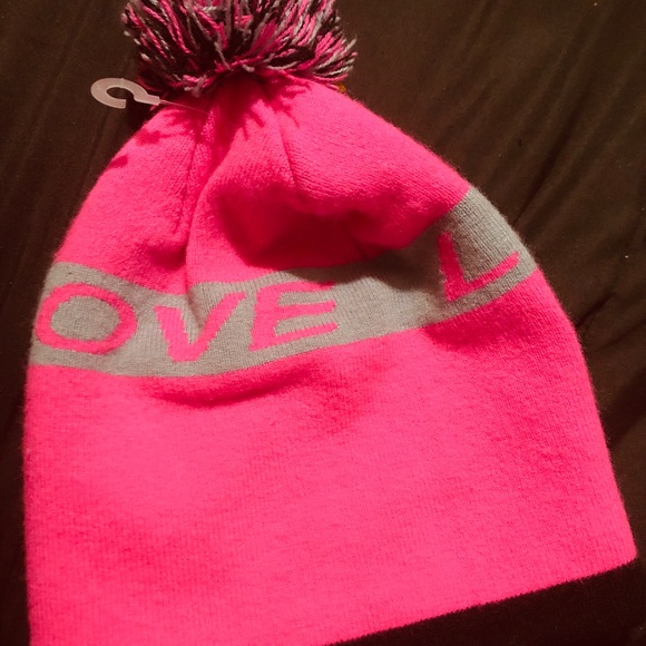 Pink color with black beanie with L-O_V-E - Picture 3 of 6